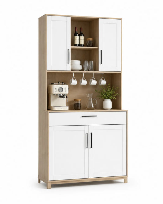 Buffet de cuisine en bois avec portes blanches et étagères